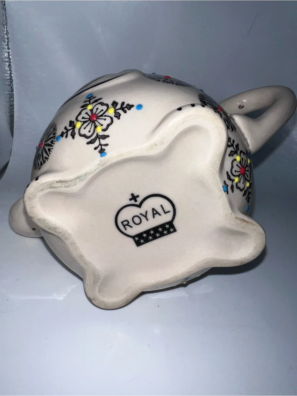 Royal 3D Embossed Figural Elephant Ceramic Mug